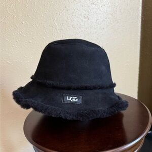 Black Winter Hat UGG*